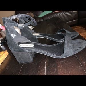 Steve Madden short heels
